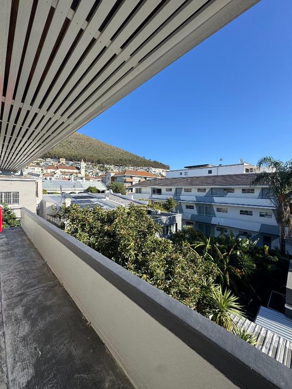 To Let 2 Bedroom Property for Rent in Green Point Western Cape